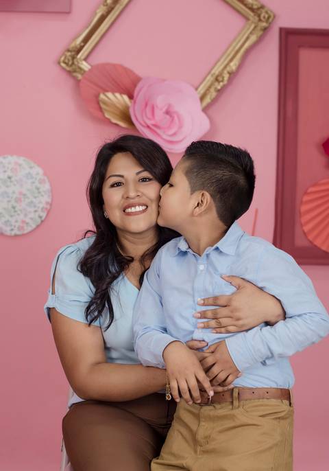 mini sesiones de fotografía, dia de la madre, sesiones familiares, fotografo de familias La Paz Bolivia , Pkl Fotografía '