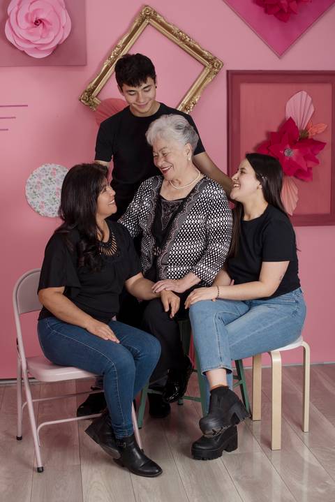 mini sesiones de fotografía, dia de la madre, sesiones familiares, fotografo de familias La Paz Bolivia , Pkl Fotografía '