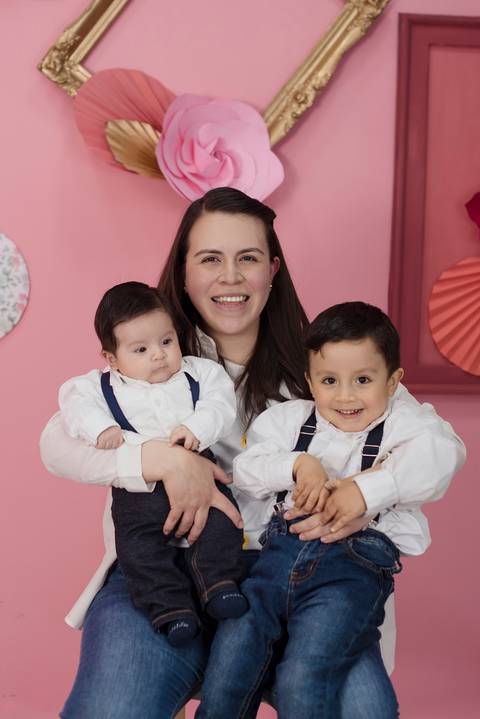 mini sesiones de fotografía, dia de la madre, sesiones familiares, fotografo de familias La Paz Bolivia , Pkl Fotografía '