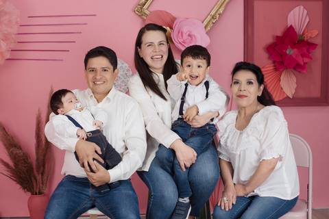 mini sesiones de fotografía, dia de la madre, sesiones familiares, fotografo de familias La Paz Bolivia , Pkl Fotografía '