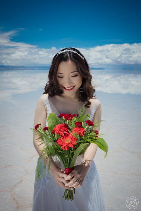 Uyuni Salt Flats Photoshoot, Bolivia Prewedding Salar de Uyuni '