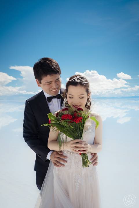 Uyuni Salt Flats Photoshoot, Bolivia Prewedding Salar de Uyuni '