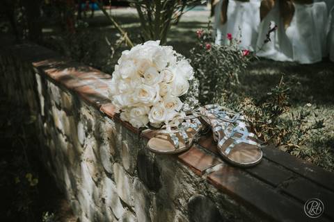 Zapatos de novia boda en jardín La Paz Bolivia'