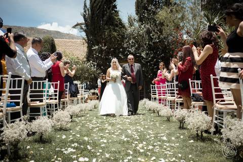  boda en jardín ceremonia Flor de lis La Paz Bolivia'