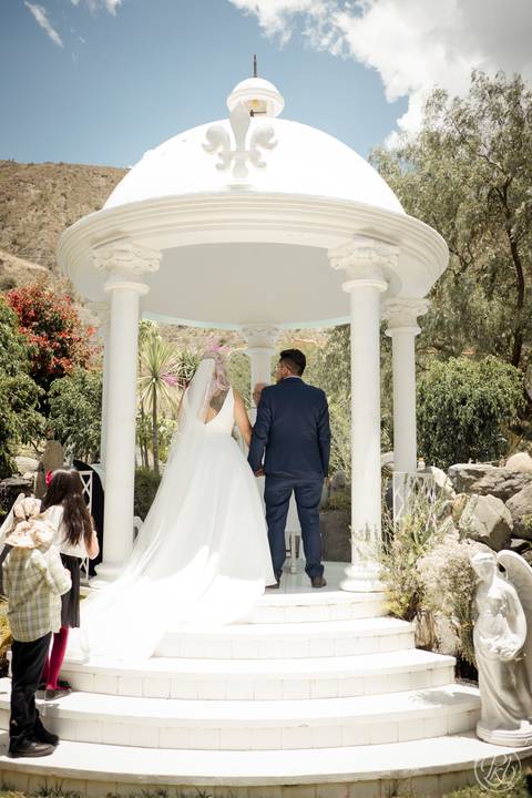  boda en jardín ceremonia Flor de lis La Paz Bolivia'
