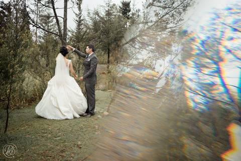Pkl Fotografía de bodas, sesión novios bosque La Paz Bolivia'