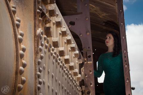 wedding photographer bolivia , Uyuni Salt Flats Photoshoot , Salar de uyuni bolivia Fotografia de bodas '