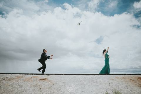 wedding photographer bolivia , Uyuni Salt Flats Photoshoot , Salar de uyuni bolivia Fotografia de bodas '