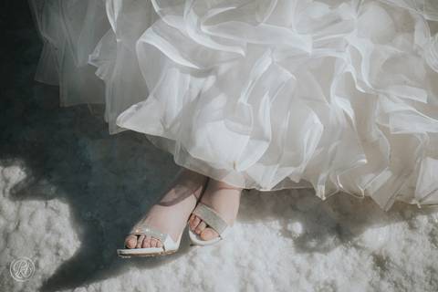 wedding photographer bolivia , Uyuni Salt Flats Photoshoot , Salar de uyuni bolivia Fotografia de bodas '