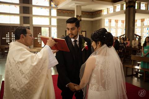 Fotografia de bodas La Paz Bolivia, ceremonia catolica, catedral castrense'