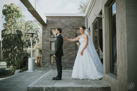 Boda en jardin, La  Paz, Bolivia, novios first look '