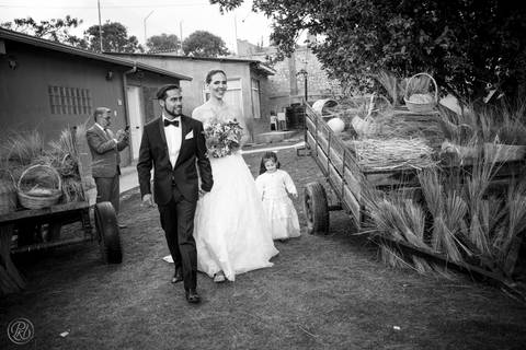 Boda en jardin, La  Paz, Bolivia, novios, vestido de novia, boda cristiana, rio abajo, valencia'