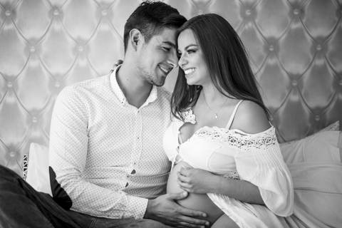 fotografia profesional de maternidad, embarazo, sesion de fotos en casa, la paz bolivia, fotografa de familia la paz bolivia, pkl fotografia'