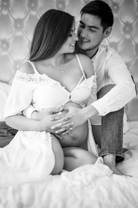 fotografia profesional de maternidad, embarazo, sesion de fotos en casa, la paz bolivia, fotografa de familia la paz bolivia, pkl fotografia'