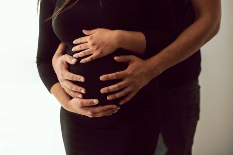 fotografia profesional de maternidad, embarazo, sesion de fotos en casa, la paz bolivia, fotografa de familia la paz bolivia, pkl fotografia'