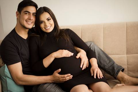 fotografia profesional de maternidad, embarazo, sesion de fotos en casa, la paz bolivia, fotografa de familia la paz bolivia, pkl fotografia'