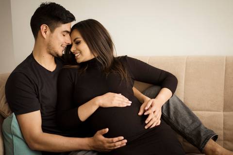 fotografia profesional de maternidad, embarazo, sesion de fotos en casa, la paz bolivia, fotografa de familia la paz bolivia, pkl fotografia'