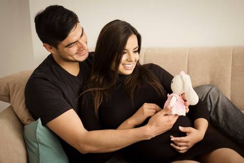 fotografia profesional de maternidad, embarazo, sesion de fotos en casa, la paz bolivia, fotografa de familia la paz bolivia, pkl fotografia'