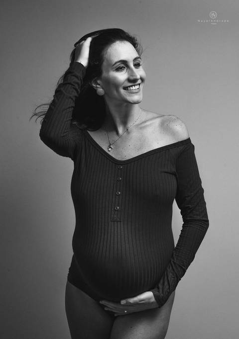 ensaio gestante lifestyle casal apaixonado mamae gestante e cachorro familia fotografa nayara andrade'