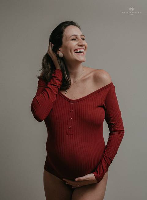 ensaio gestante lifestyle casal apaixonado mamae gestante e cachorro familia fotografa nayara andrade'