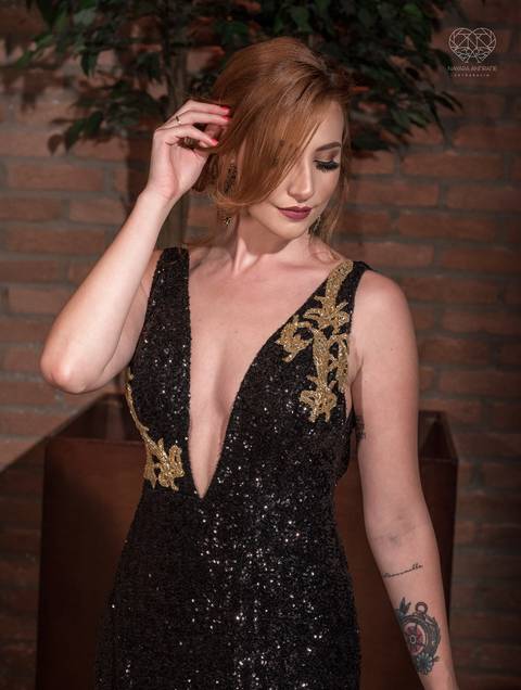 Fotos editoriais de moda para loja de trajes para festas sociais femininos fotos com modelos feitas pela fotografa premiada nayara andrade'