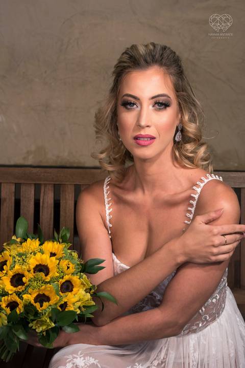 Fotos editoriais de moda para loja de trajes para festas sociais femininos fotos com modelos feitas pela fotografa premiada nayara andrade'