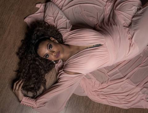 Fotos editoriais de moda para loja de trajes para festas sociais femininos fotos com modelos feitas pela fotografa premiada nayara andrade'