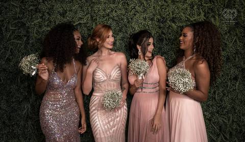 Fotos editoriais de moda para loja de trajes para festas sociais femininos fotos com modelos feitas pela fotografa premiada nayara andrade'