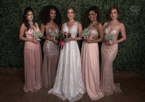 Fotos editoriais de moda para loja de trajes para festas sociais femininos fotos com modelos feitas pela fotografa premiada nayara andrade'