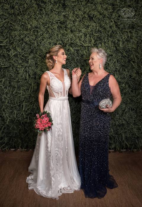 Fotos editoriais de moda para loja de trajes para festas sociais femininos fotos com modelos feitas pela fotografa premiada nayara andrade'