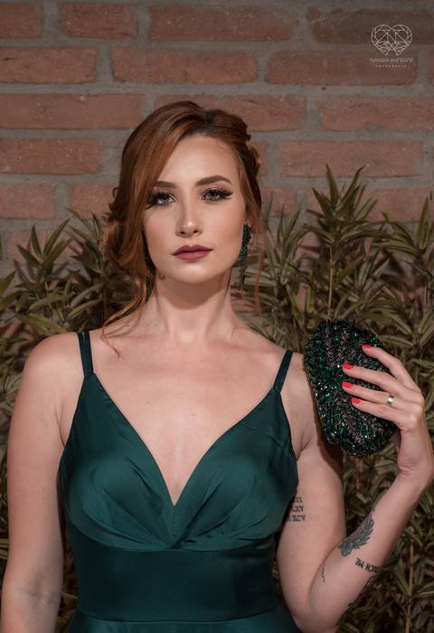 Fotos editoriais de moda para loja de trajes para festas sociais femininos fotos com modelos feitas pela fotografa premiada nayara andrade'