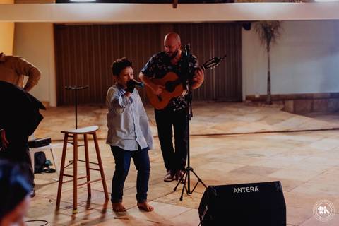 Casamento ao por-do-sol de Virgínia e Sena Jr na Praia do Olho D'água em São Luís'