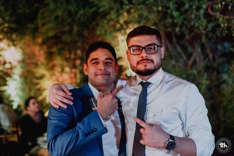 Casamento ao por-do-sol de Virgínia e Sena Jr na Praia do Olho D'água em São Luís'