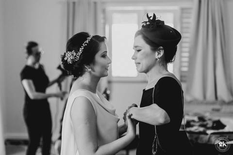 Casamento ao por-do-sol de Virgínia e Sena Jr na Praia do Olho D'água em São Luís'