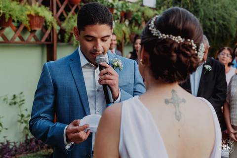 Casamento ao por-do-sol de Virgínia e Sena Jr na Praia do Olho D'água em São Luís'