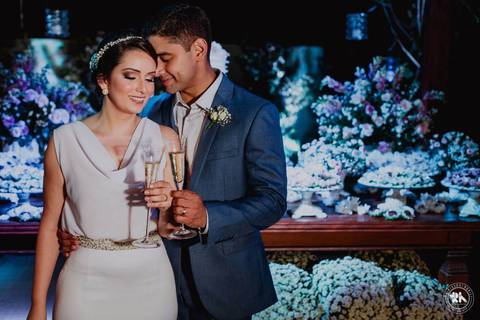 Casamento ao por-do-sol de Virgínia e Sena Jr na Praia do Olho D'água em São Luís'