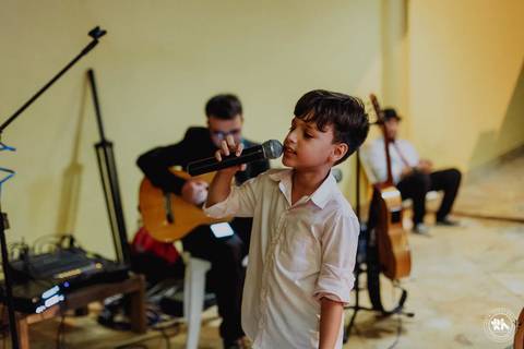 Casamento ao por-do-sol de Virgínia e Sena Jr na Praia do Olho D'água em São Luís'