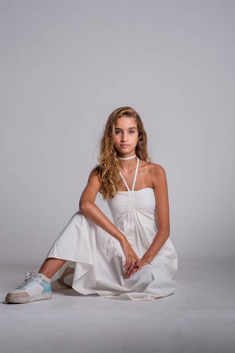 fotografia feminina adolescente realizado no estúdio em Vitória - ES'