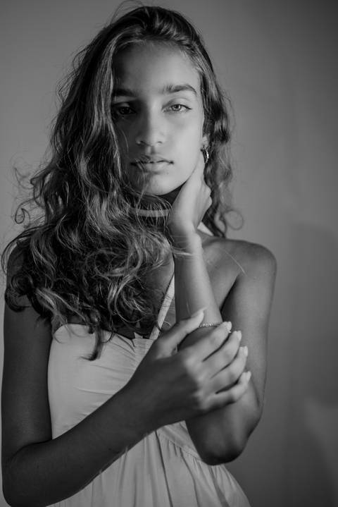 Retrato fotográfico adolescente realizado no estúdio em Vitória - ES'