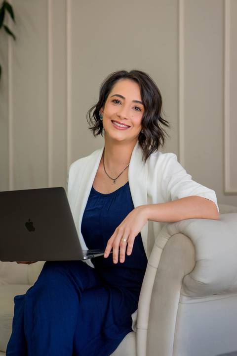 fotografia ensaio corporativo nutricionista, escritório, vitória es'