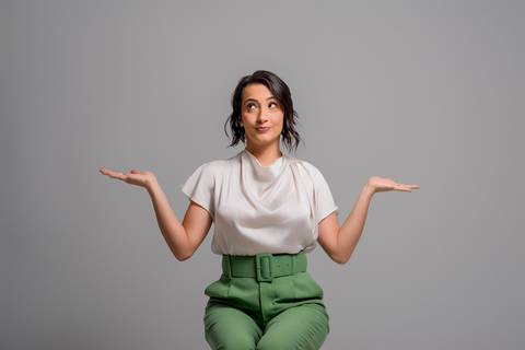 retrato mulher sentada, estúdio fotografico, corporativo, vitória es'