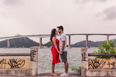 Ensaio fotográfico, casal na Ilha do Boi, Vitória, Espírito Santo.'
