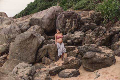GESTANTE NAS PEDRAS DA PRAIA DOS PADRES GUARAPARI ES'