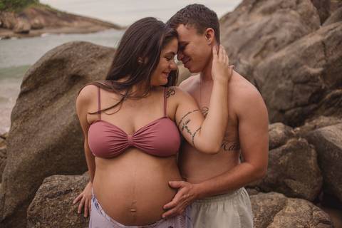 CASAL NA PRAIA DOS PADRES'