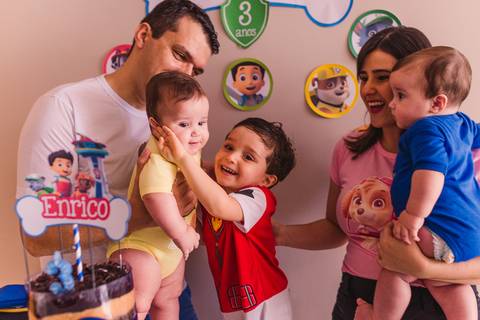 Fotografia de família. Documental de Família. Aniversário.'
