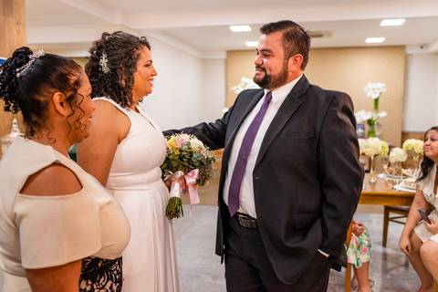 Encontro dos noivos no altar - Fotografia de casamento - Fotógrafo de casamento em Vitória ES'