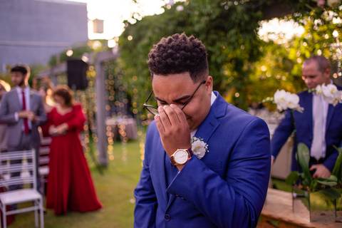 Fotografia Casamento - Noivo chorando - Cerimonial dos Sonhos - Balneario Carapebus - Serra ES - Paulo Mota Fotografia'