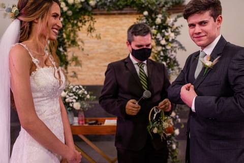 fotografia de casamento vitoria es - votos noivos - troca aliancas - casamento na igreja - casamento de dia'