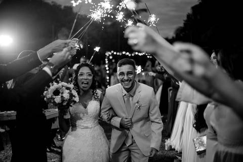 saida noivos fotografia casamento de dia, viana-es'