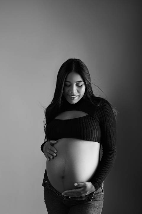 Ensaio gestante estúdio - Leh fotógrafa'